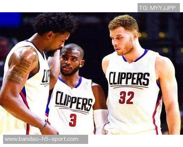 西亚卡姆赛季前四场总得分突破百分队史自乔治后再创佳绩